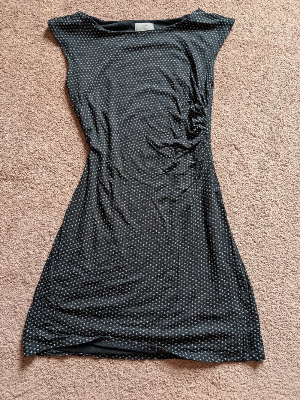 Modest sleeveless Loft black dress with white floral print. Casual